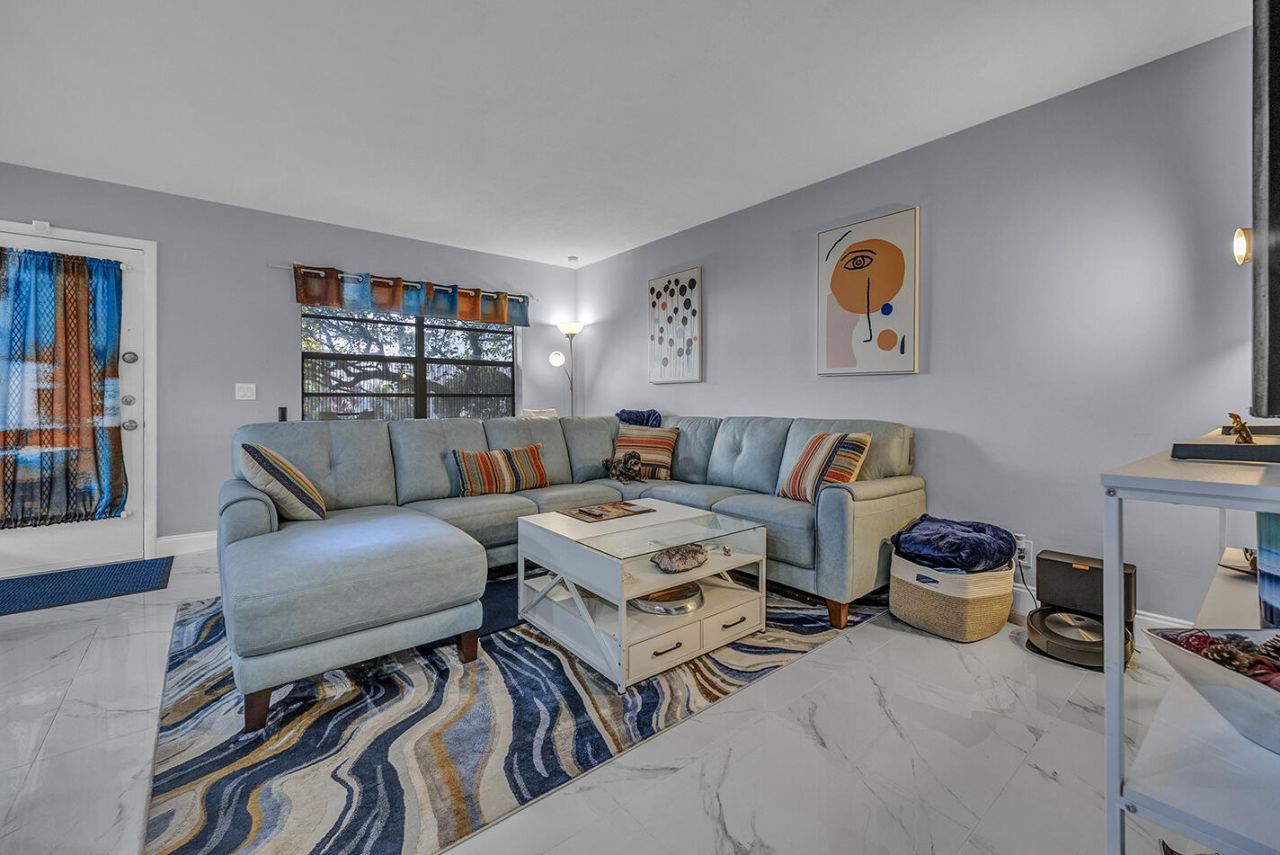 162 Capri D, Delray Beach, FL 33484 Photo