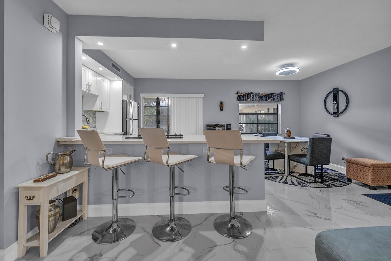 162 Capri D, Delray Beach, FL 33484 Photo
