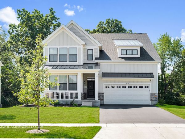 3545 S Riding Ridge, Elgin, IL 60124