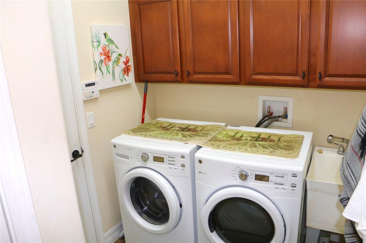 25447 High Hampton Circle, Sorrento, FL 32776 Photo