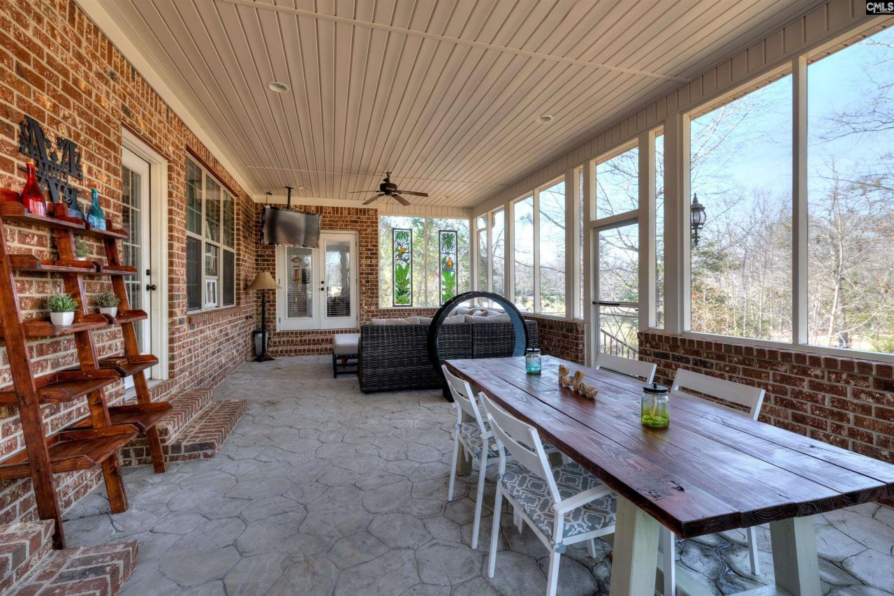 6715 Hidden Haven Road  Photo 7