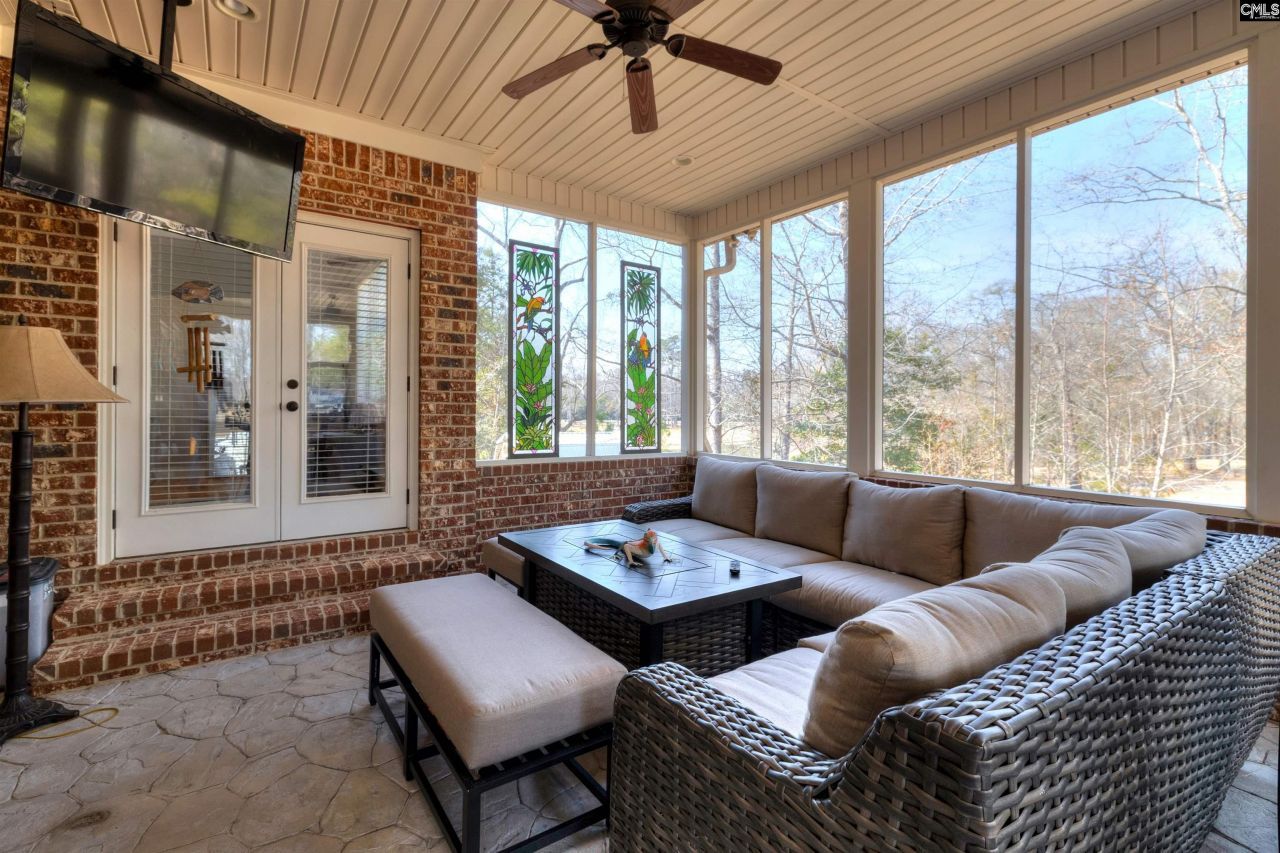 6715 Hidden Haven Road  Photo 8