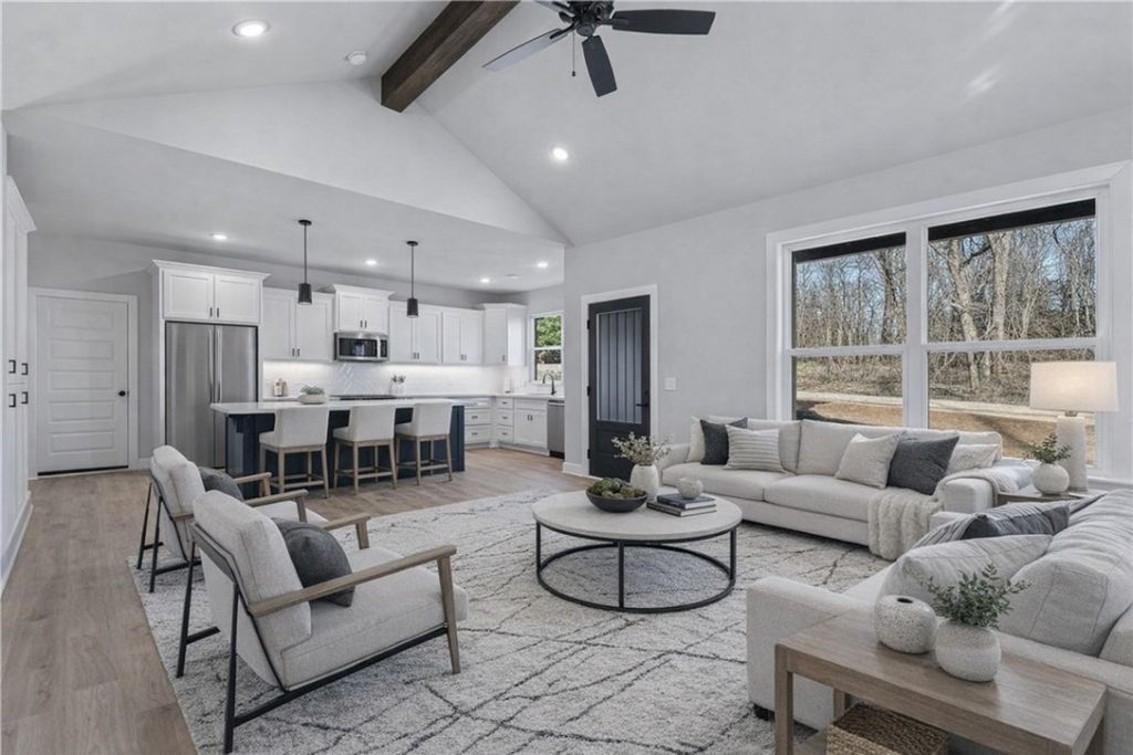 13 Alexis Circle, Bella Vista, AR 72715 Main Photo