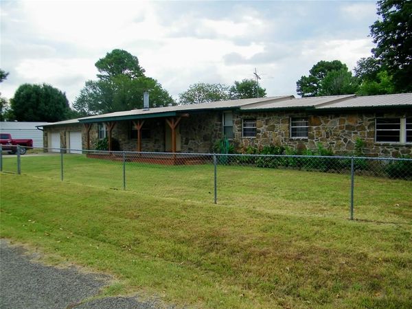 417614 E 1123 Road, Checotah, OK 74426