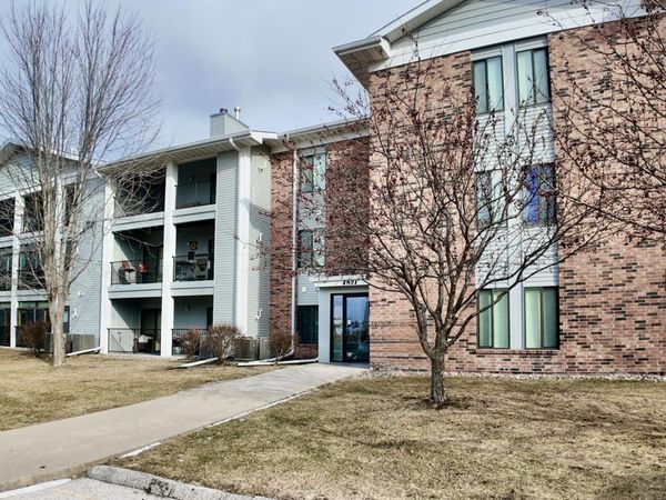 4821 86th Street, Unit 15, Urbandale, IA 50322