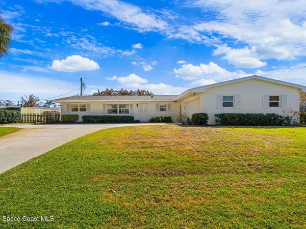 415 Seabreeze Drive, Indialantic, FL 32903