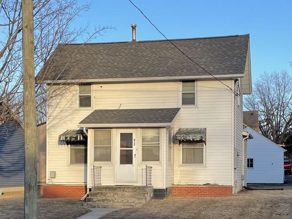 812 NE 5th Ave. Avenue, Independence, IA 50644