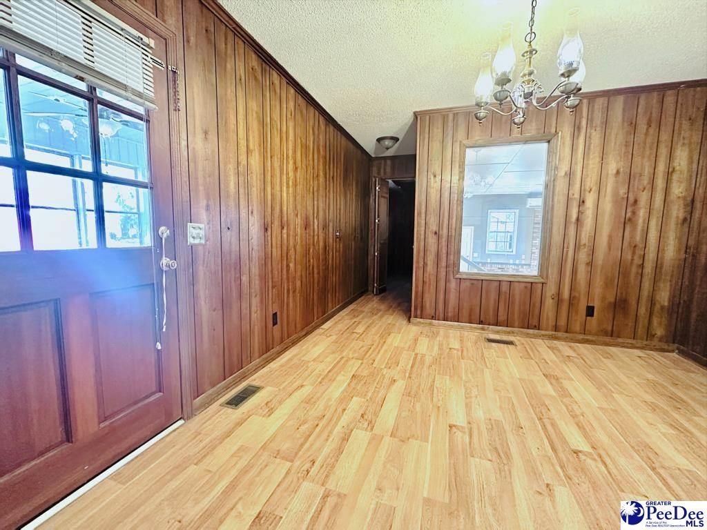 1157 Maple Street Photo 10