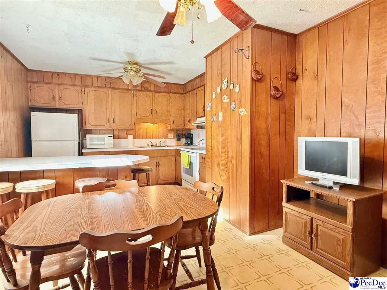 246 E Shirley Road Photo 5