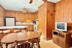 246 E Shirley Road photo 4