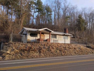 2291 Locust Avenue, Fairmont, WV 26554