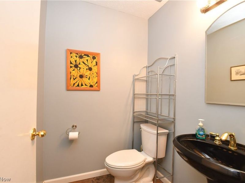 34108 Chagrin Boulevard, Unit 5104, Moreland Hills, OH 44022 Photo 11