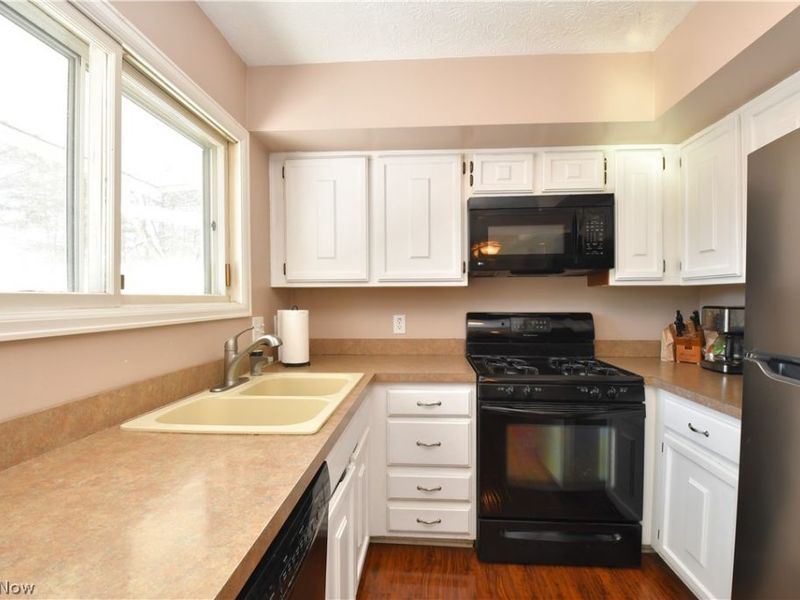 34108 Chagrin Boulevard, Unit 5104, Moreland Hills, OH 44022 Photo 8