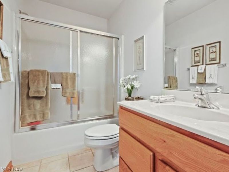 7007 Clingan Road, Unit 107, Poland, OH 44514 Photo 15