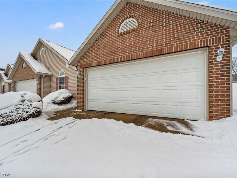 1424 Channonbrook Street SW, Canton, OH 44710 Photo 2