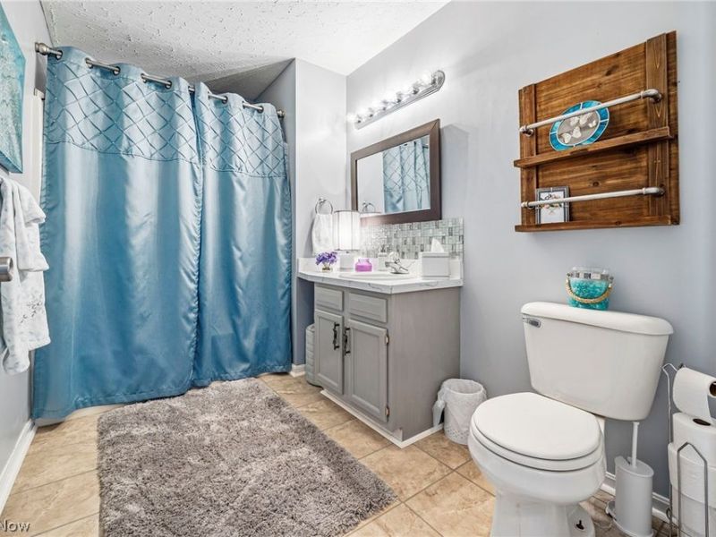 1424 Channonbrook Street SW, Canton, OH 44710 Photo 6