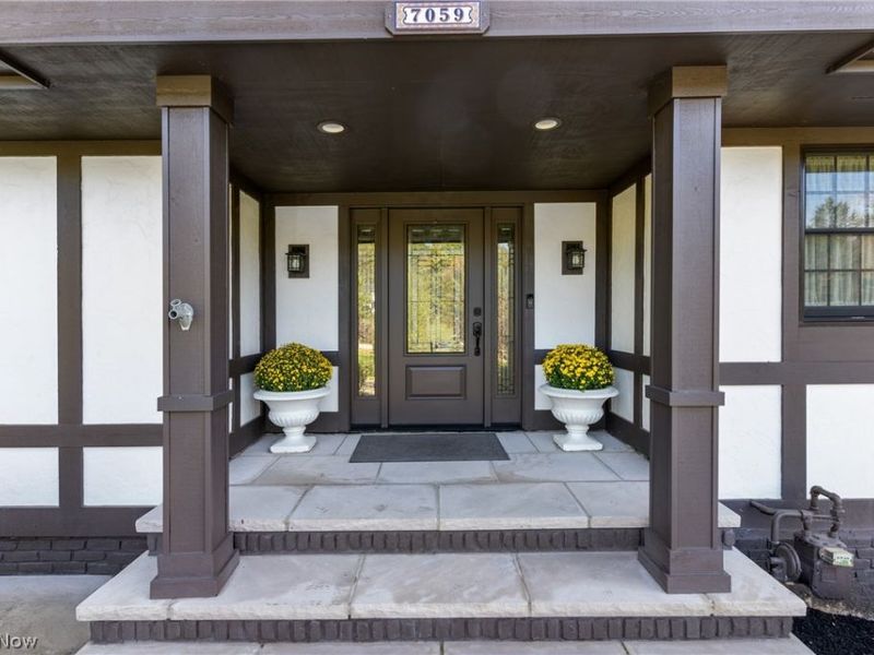 7059 Deepwood Drive, Chagrin Falls, OH 44022 Photo 3