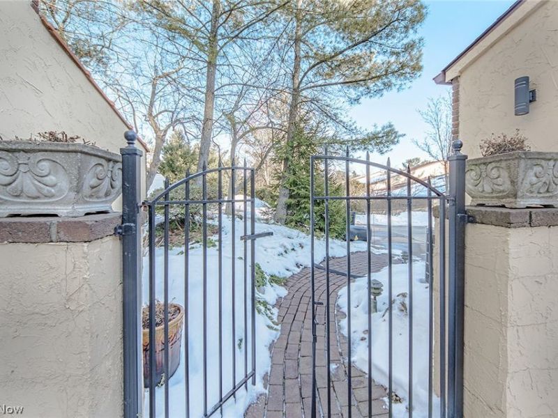 1684 Brookwood Drive, Akron, OH 44313 Photo 40