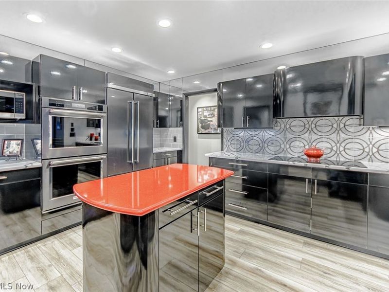 1684 Brookwood Drive, Akron, OH 44313 Photo 9