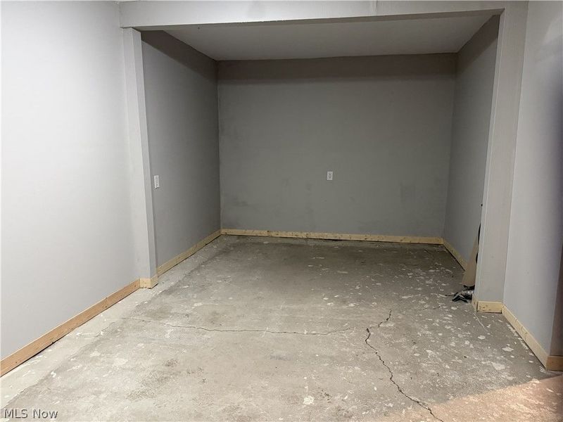 5196 Farr Avenue, Lorain, OH 44055 Photo 15