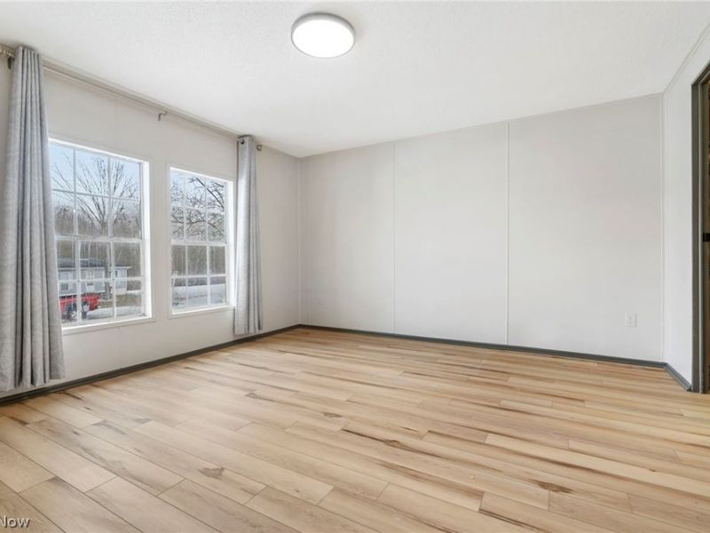 132 Thomas Boulevard NW, North Lawrence, OH 44647 Photo 10