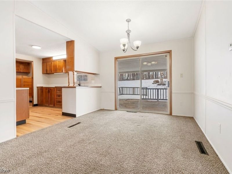 132 Thomas Boulevard NW, North Lawrence, OH 44647 Photo 3