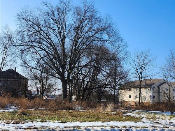 261 E Thornton Street, Akron, OH 44311