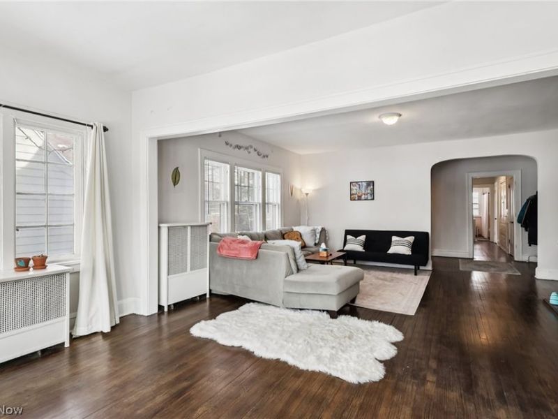 2305 S Overlook Road, Cleveland Heights, OH 44106 Photo 5