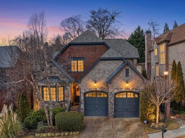 1812 Buckhead Valley Lane NE, Atlanta, GA 30324