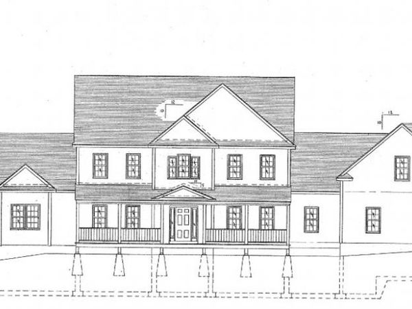 90 Windstone Dr, Northbridge, MA 01534