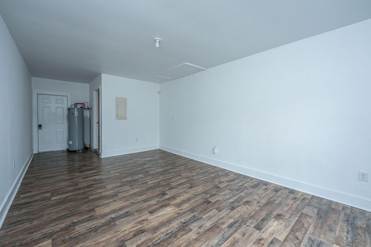 4548 Garwood Drive Photo 21