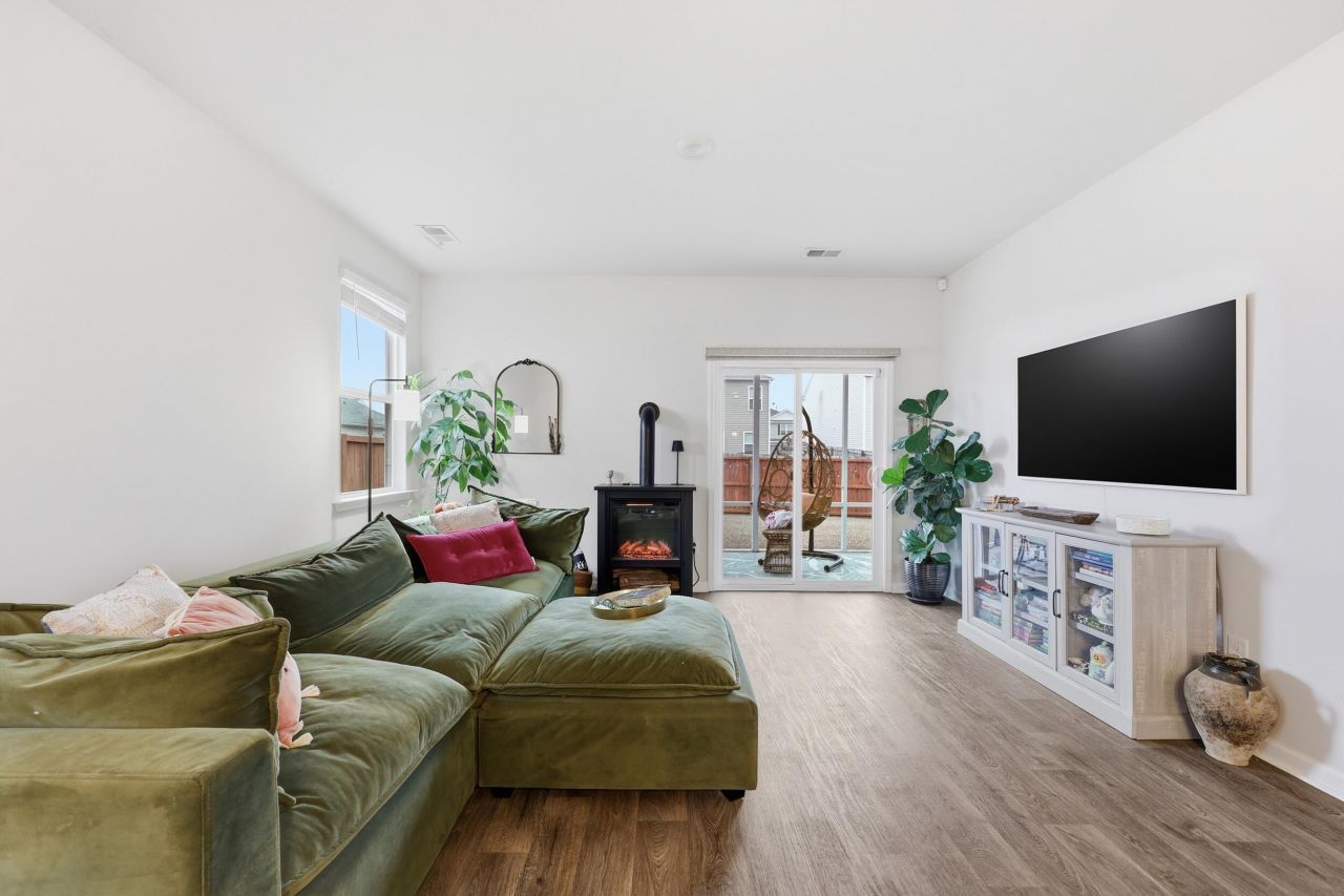 315 Black Birch Drive Photo 9