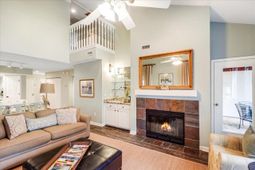 410 Yacht Harbor Court photo 4