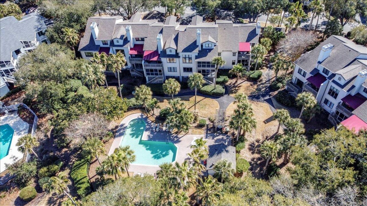 410 Yacht Harbor Court Photo 33