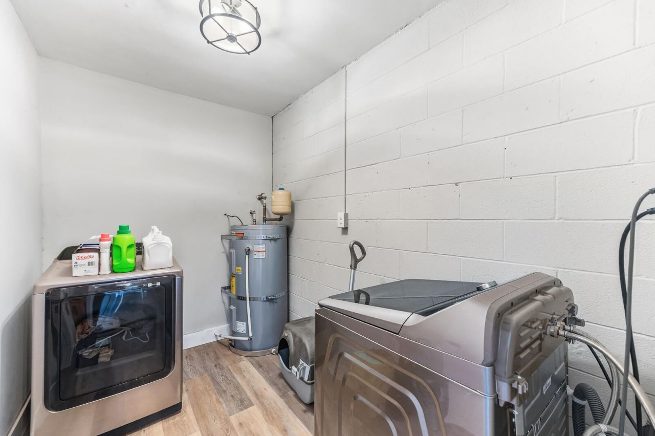 4387 Melanie Court Photo 16