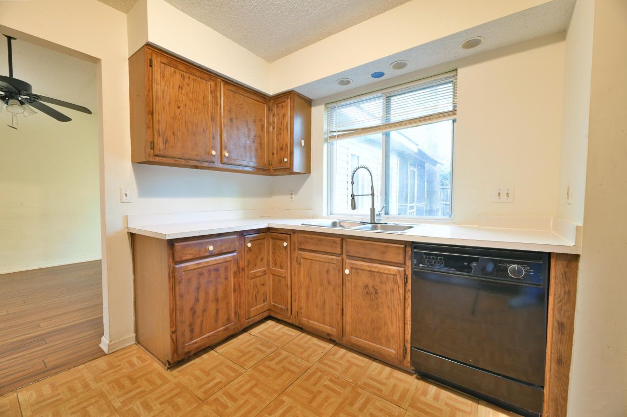 116 Sunrise Road Photo 16