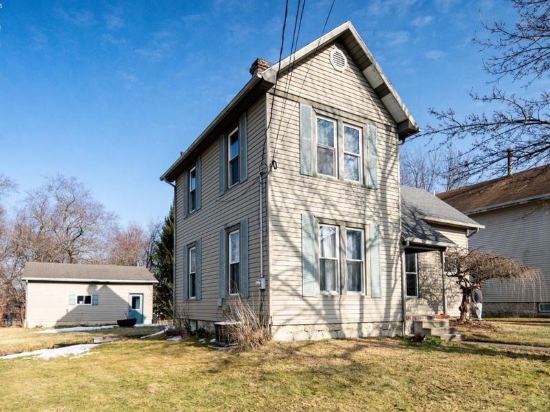 132 Hamilton Street, Bellevue, OH 44811 Photo 1