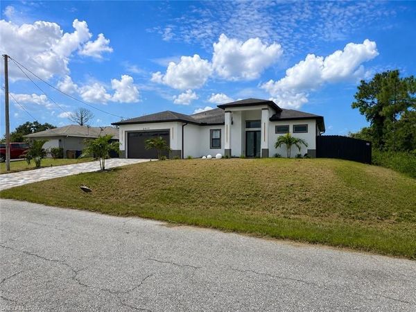 3917 33rd ST SW, LEHIGH ACRES, FL 33976