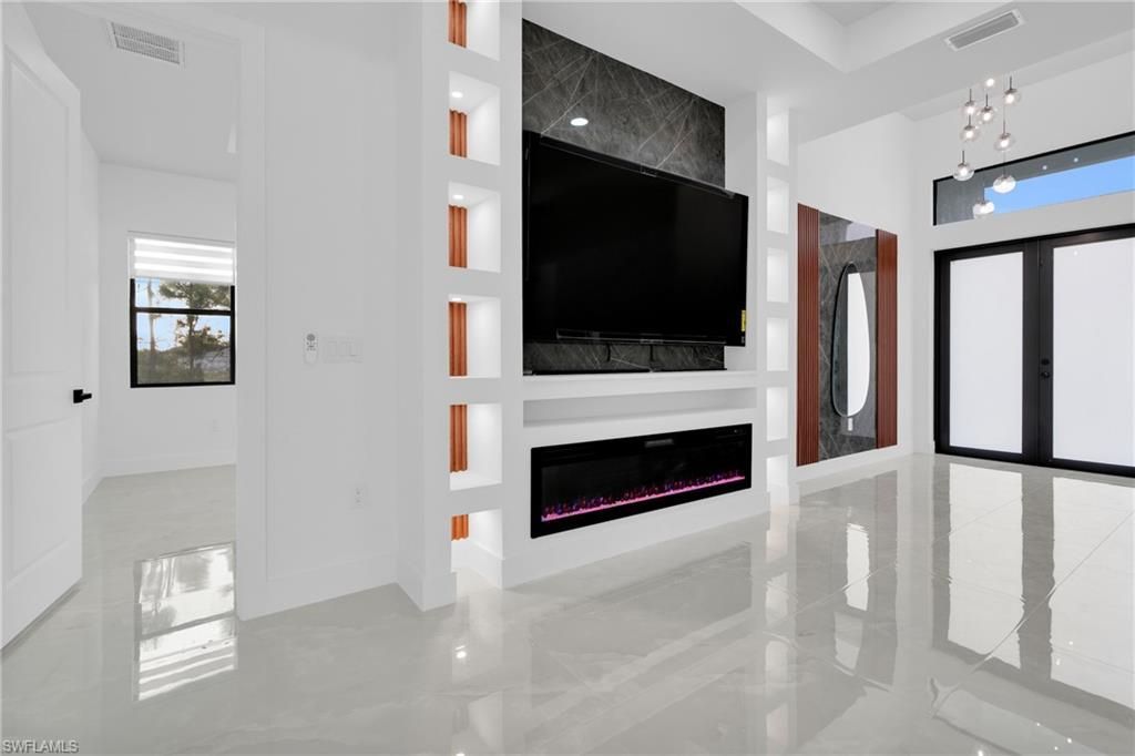 3917 33rd St Sw, Lehigh Acres, FL 33976 Photo