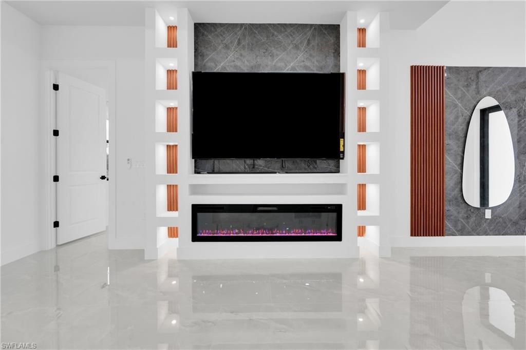 3917 33rd St Sw, Lehigh Acres, FL 33976 Photo