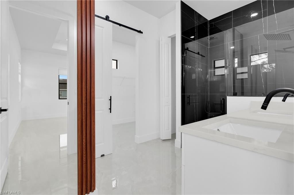 3917 33rd St Sw, Lehigh Acres, FL 33976 Photo