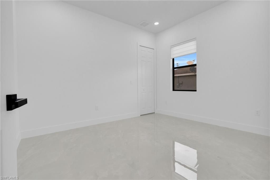 3917 33rd St Sw, Lehigh Acres, FL 33976 Photo