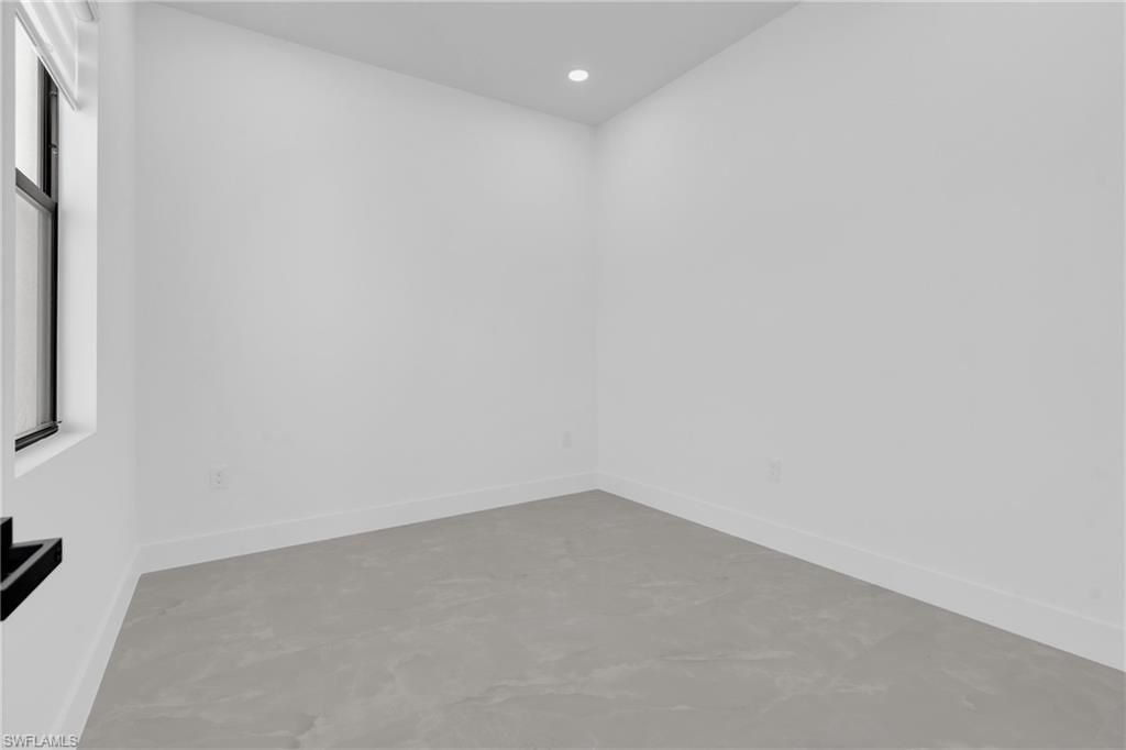 3917 33rd St Sw, Lehigh Acres, FL 33976 Photo