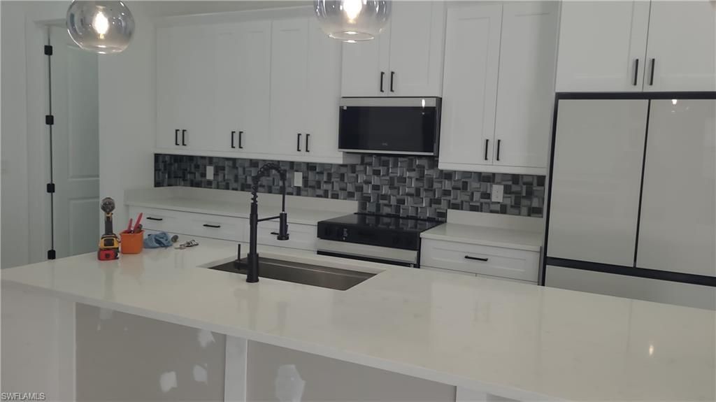 3917 33rd St Sw, Lehigh Acres, FL 33976 Photo