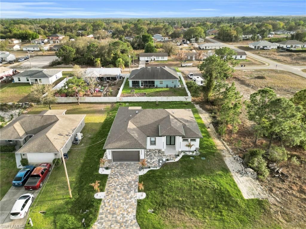 3917 33rd St Sw, Lehigh Acres, FL 33976 Photo