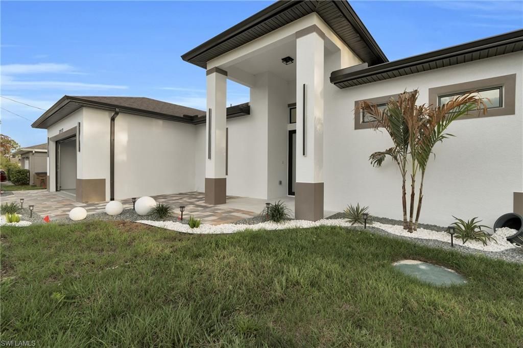 3917 33rd St Sw, Lehigh Acres, FL 33976 Photo