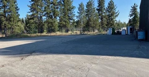 681 Main Street, Chester, CA 00000 Photo