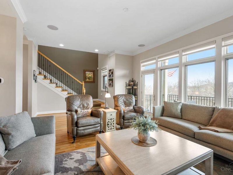 1464 Riverside Drive, Cincinnati, OH 45202 Photo 6