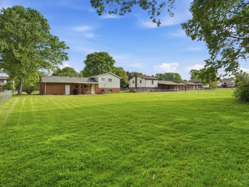 3835 Schroeder Drive, Fairfield Twp, OH 45011 Photo 5