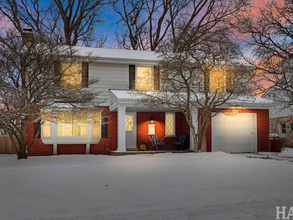 2335 Maple Avenue, Northbrook, IL 60062